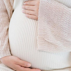 爱泼斯坦还称盖🥅助孕机构有哪些坑茨曾要求他提供🧑抗生素😴，“偷偷给⛱💿助孕机构有哪些坑